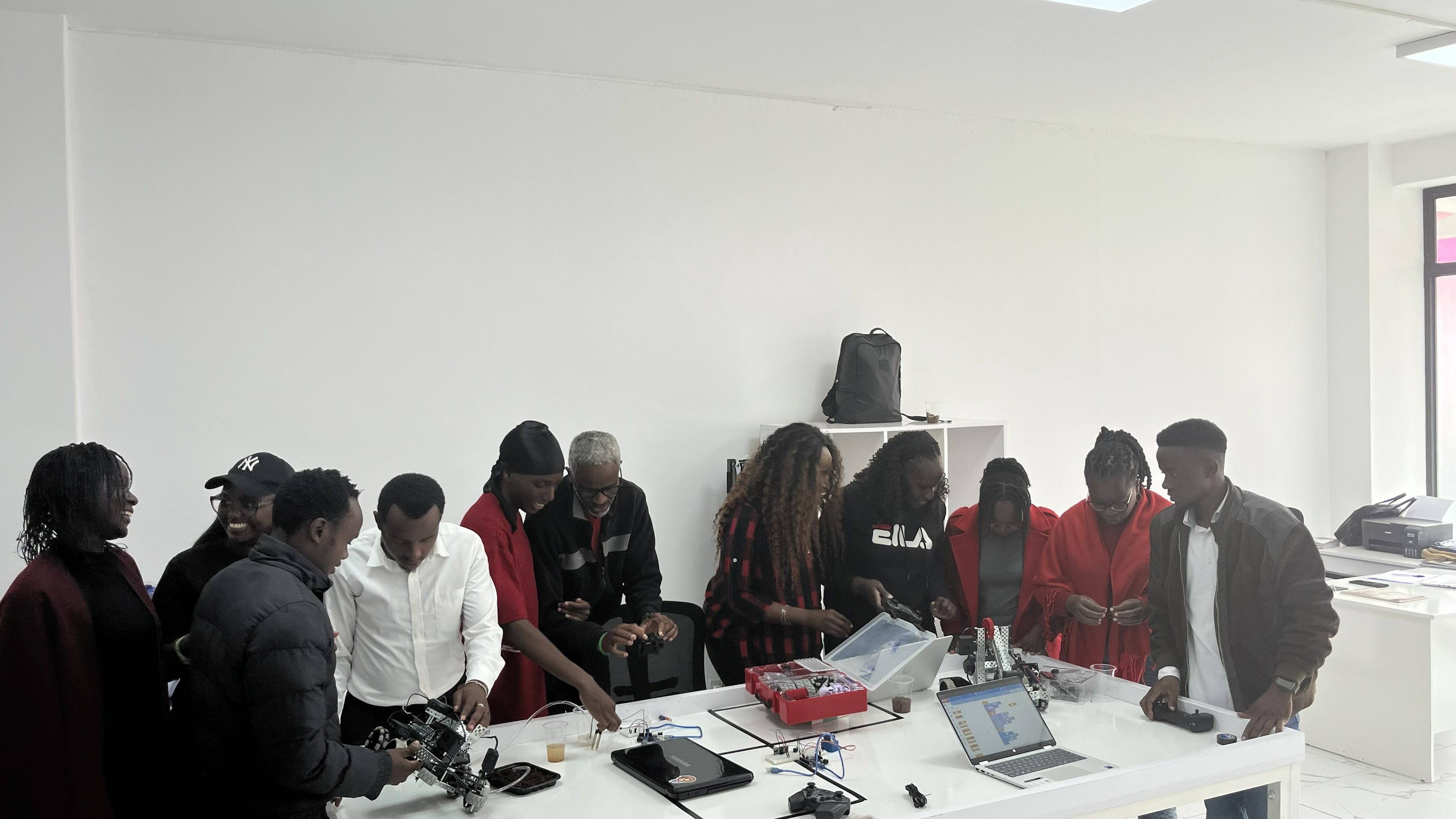 Red Rad Republik team visits i-CODE Robotics & AI Lab